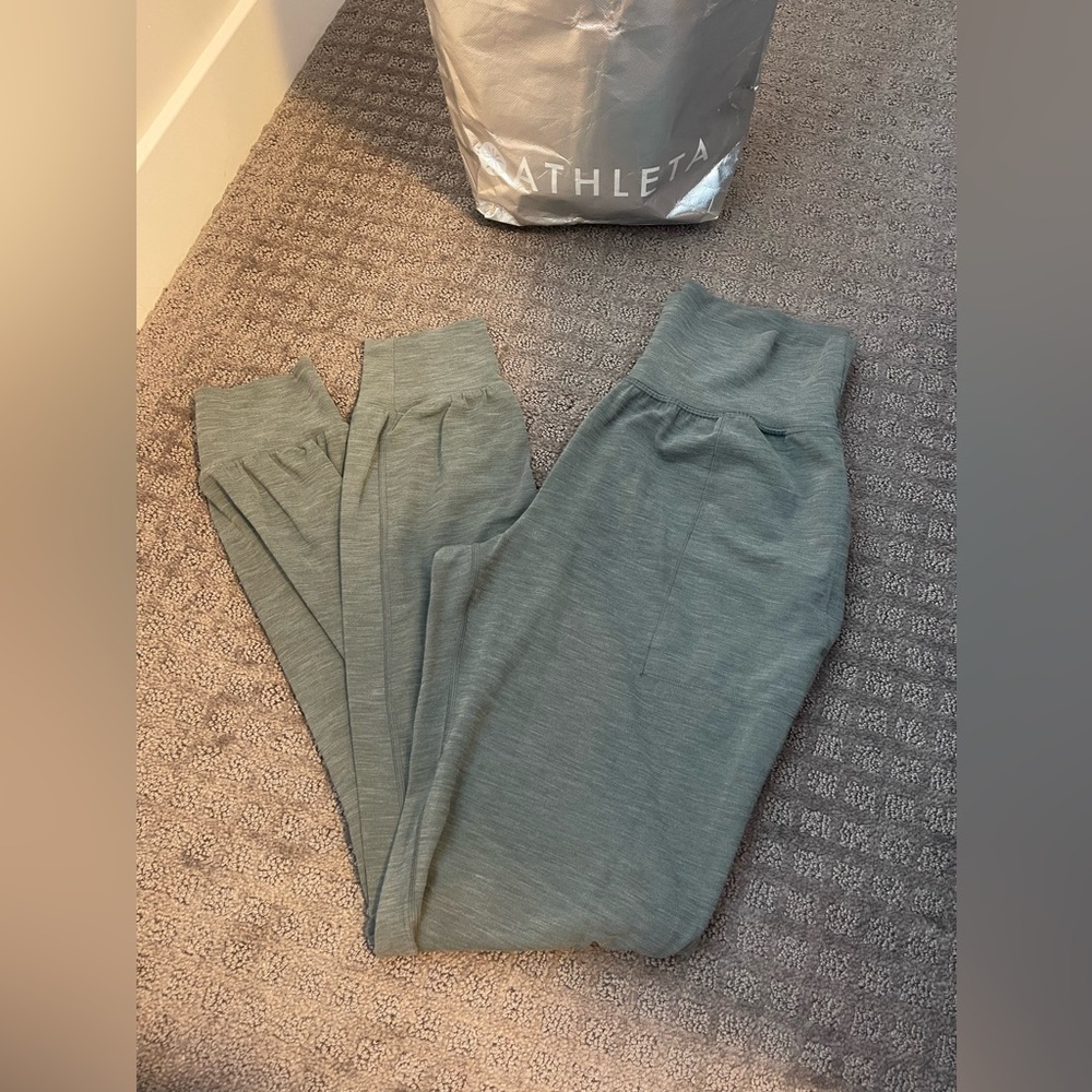 Athleta Salutation Joggers